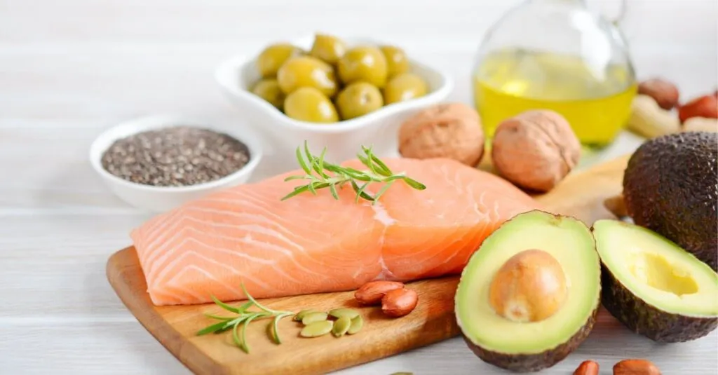 Chế độ dinh dưỡng giàu Omega3 và Vitamin hỗ trợ tái tạo da đầu