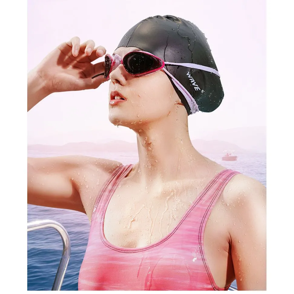 Lựa chọn mũ bơi silicone chất lượng giúp ngăn chặn nước hồ bơi tiếp xúc trực tiếp với tóc
