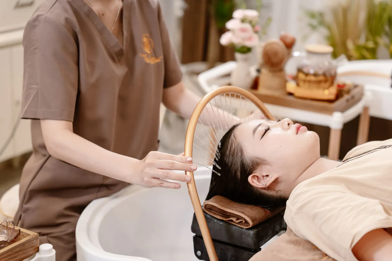 pta4440 Không gian gội dưỡng sinh kết hợp trị liệu mùi hương mang lại cảm giác thư thái tuyệt đối